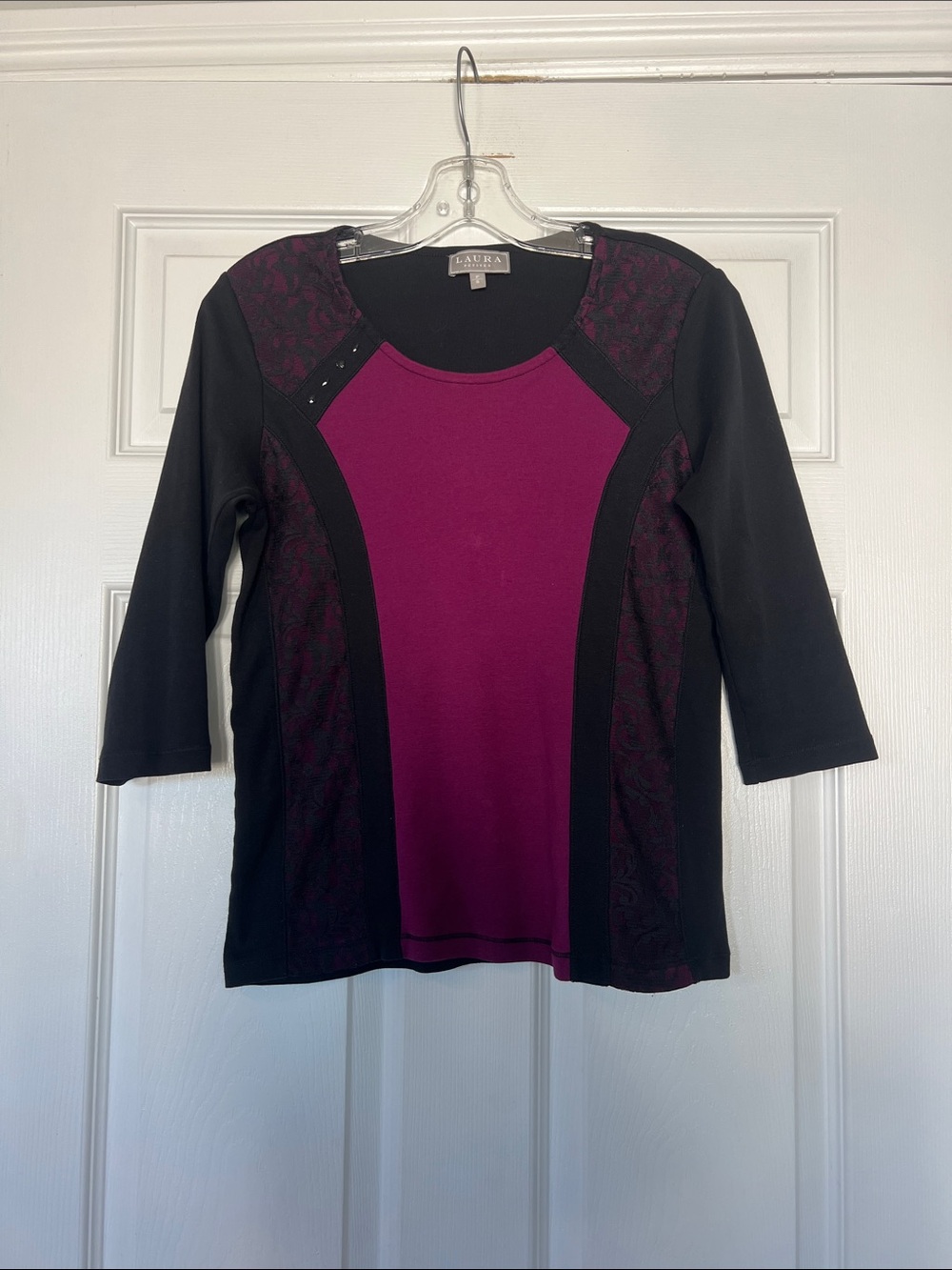 Laura Scoop Neck Long Sleeve Panel Tee in Magenta and Black
